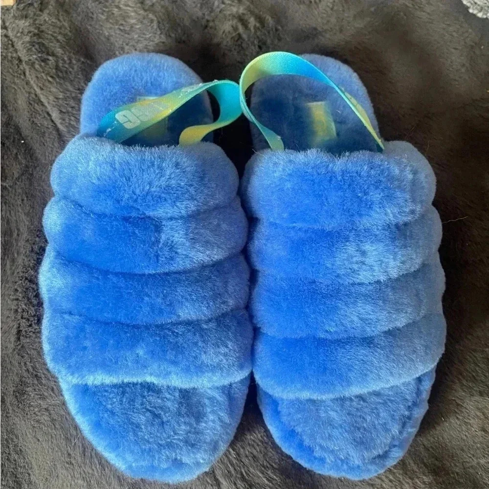 UGG Fluff Yeah Slippers size 5